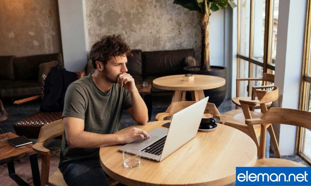 Freelance Çalışan Vergi Öder mi?