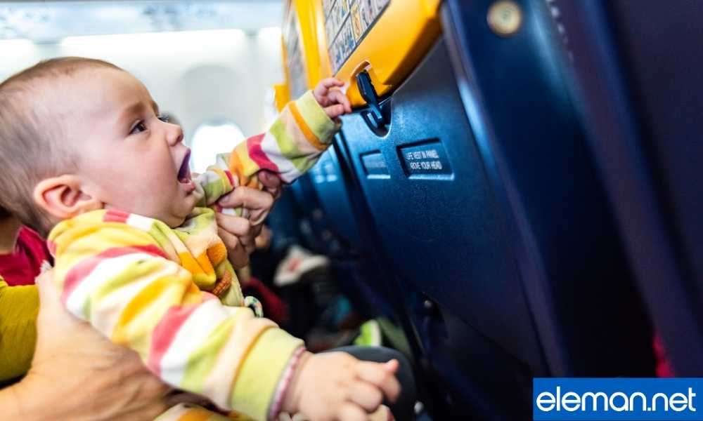 Bebekle Uçak Yolculuğu Yapmak